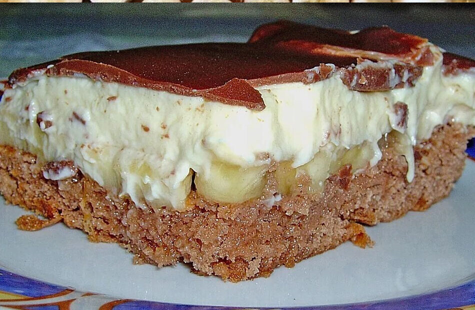 Zomer op je bord deze frisse bananenplaattaart met chocola is dé hit op elk tuinfeest