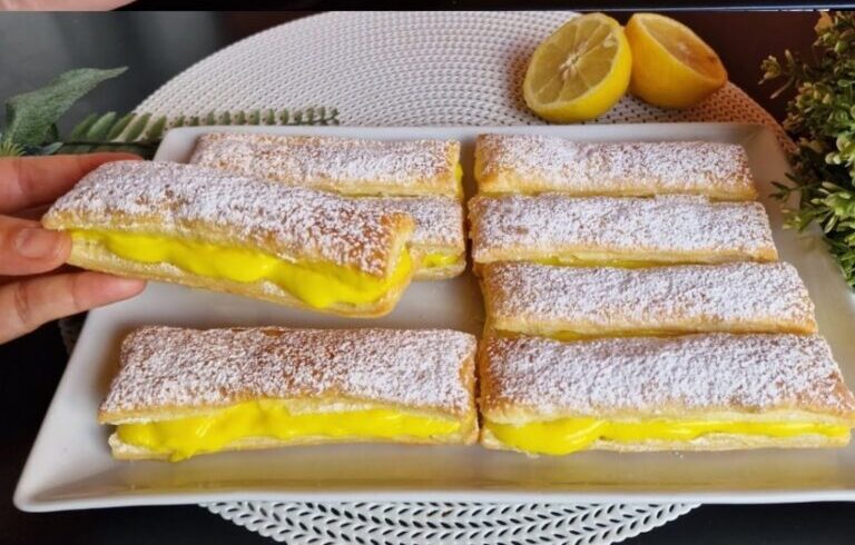 Zomerse traktatie bladerdeegtaartjes met een verfrissende citroenvulling binnen 30 minuten op tafel