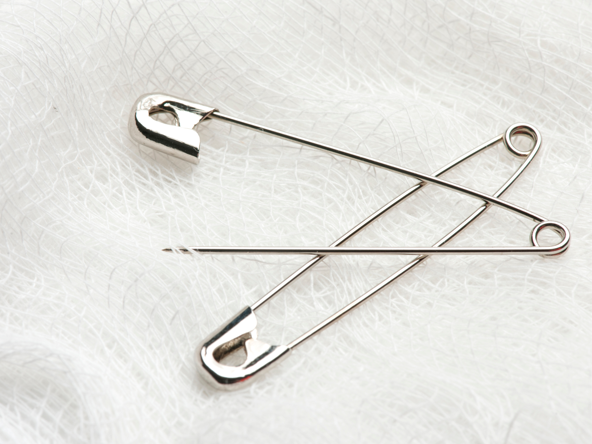 Ze deed een veiligheidsspeld in de droger de reden zou je echt nooit verwachten