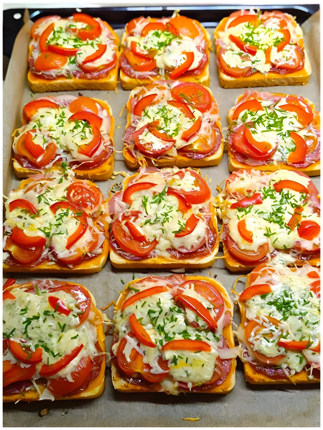 Zo maak je in een handomdraai deze onweerstaanbare Italiaanse tomaten mozzarella toast