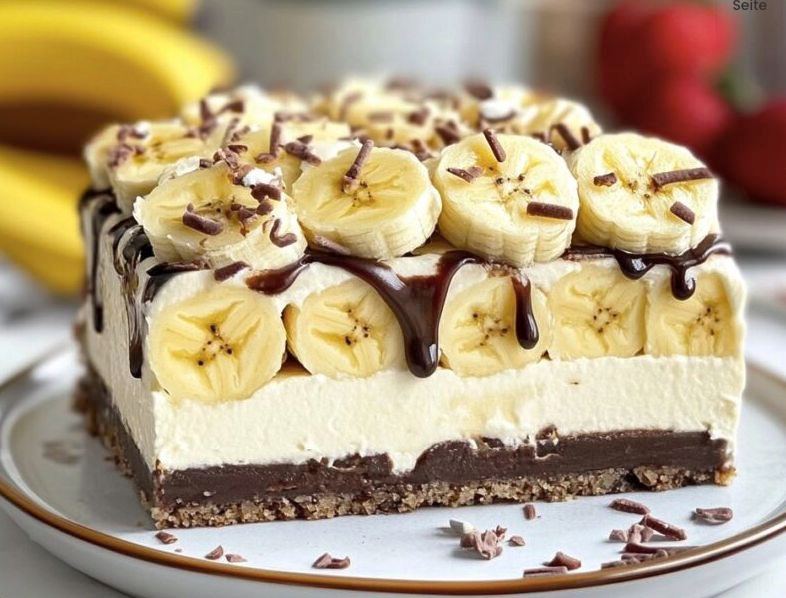 Zo maak je deze onweerstaanbare Bananensplit taart in 10 minuten helemaal zonder oven