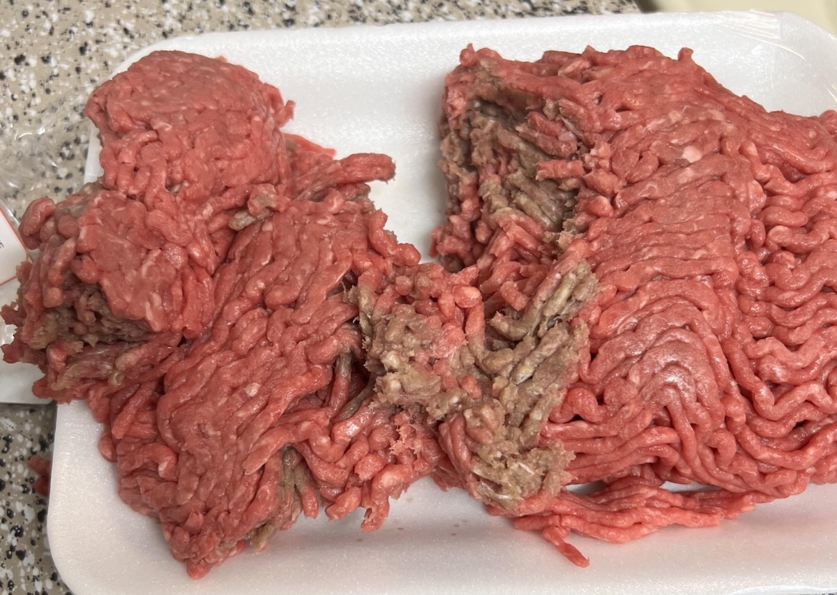 Grijs gehakt in de koelkast? Deze simpele test vertelt of je het nog kunt eten