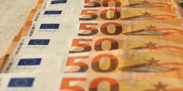 50-eurobiljetten met specifieke serienummers kunnen tot honderd keer zoveel waard zijn