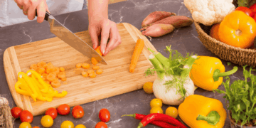 Bespaart tijd én is gezonder: deze verrassende groenten eet je beter met schil