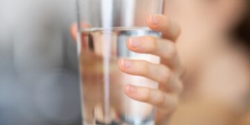 Vermoeid? Dit ene drankje ‘s ochtends geeft je een energieboost als nooit tevoren