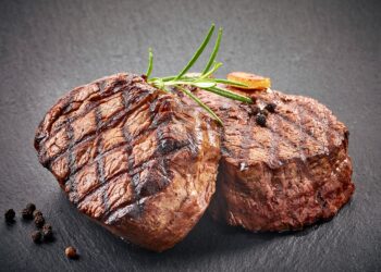 Bizar duur! Zo veel betaal je nu voor een normale biefstuk in een restaurant