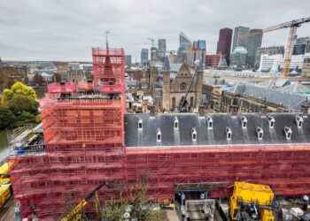 Onvoorstelbaar: elke Nederlander draagt mee aan deze torenhoge binnenhof renovatie