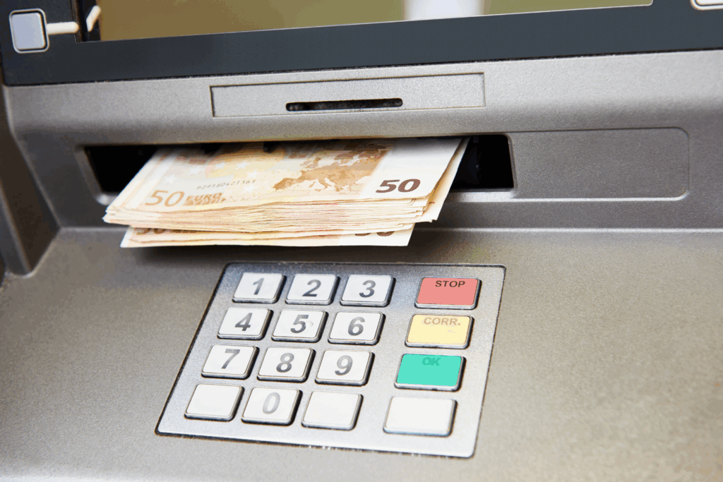 Hoeveel contant geld kun je nog opnemen in 2026? Dit zijn de limieten ...