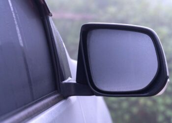 Autoruiten slaan steeds aan? Deze simpele truc lost het meteen op