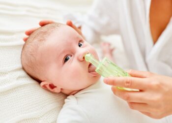 Herken jij dit snotpatroon bij je kind? Bel dan gelijk de dokter!