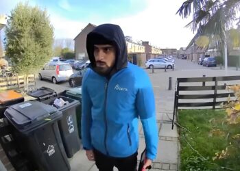 Delta-verkoper slaat opnieuw toe: dochter (13) krijgt bizarre vraag aan de deur