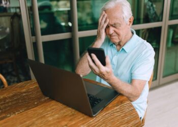 Wetenschappers slaan alarm: deze 6 gedragsveranderingen kunnen vroege dementie verraden