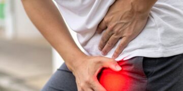 Dit zijn de eerste tekenen van heupslijtage (en wat je eraan kunt doen)