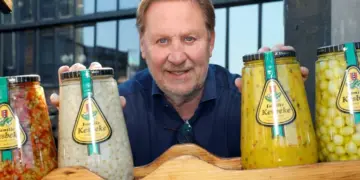 Zo rijk is de augurkenkoning Oos Kesbeke: dit bedrag is BIZAR!