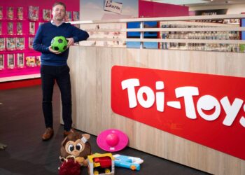 Toi-Toys trekt speelgoed massaal terug: mogelijk asbest in kinderfiguren