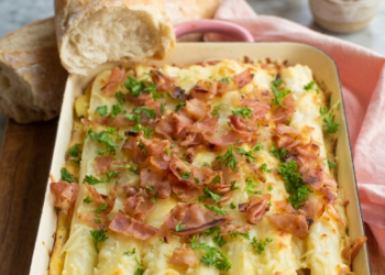 Romige aspergeschotel met ham en kaas: dé ultieme lenteschotel voor het hele gezin