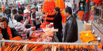 Zo tikken mensen op Koningsdag moeiteloos €1000 aan – jij kunt dit ook