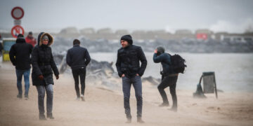 Nederland op scherp code geel dreigt met gevaarlijk onweer en harde windstoten