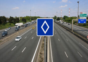 Veel Nederlanders kennen dit verkeersbord niet en dat kan een flinke boete opleveren